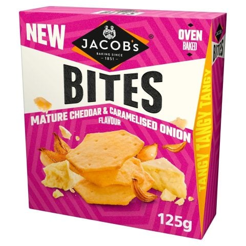 Jacob's Bites Mature Cheddar & Onion Crackers, 125g